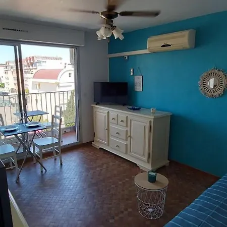 Holidays Apartment